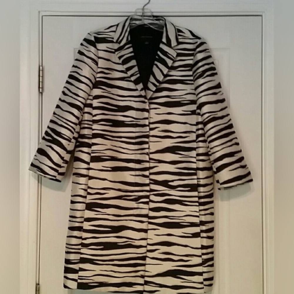Ann Taylor - 3/4 sleeve NEW without tags - classic look & feel